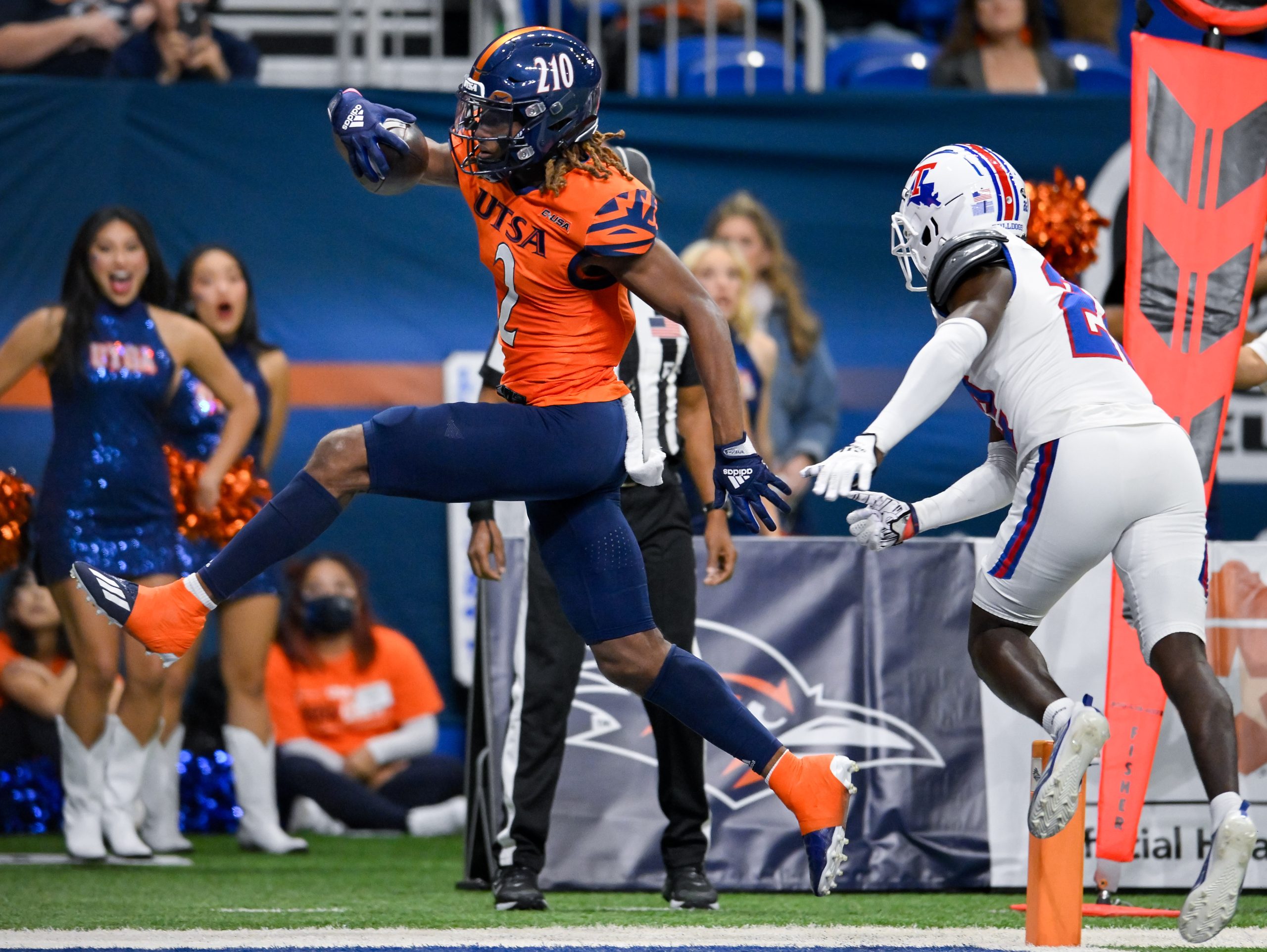 UTSA wallops Louisiana Tech in the Alamodome