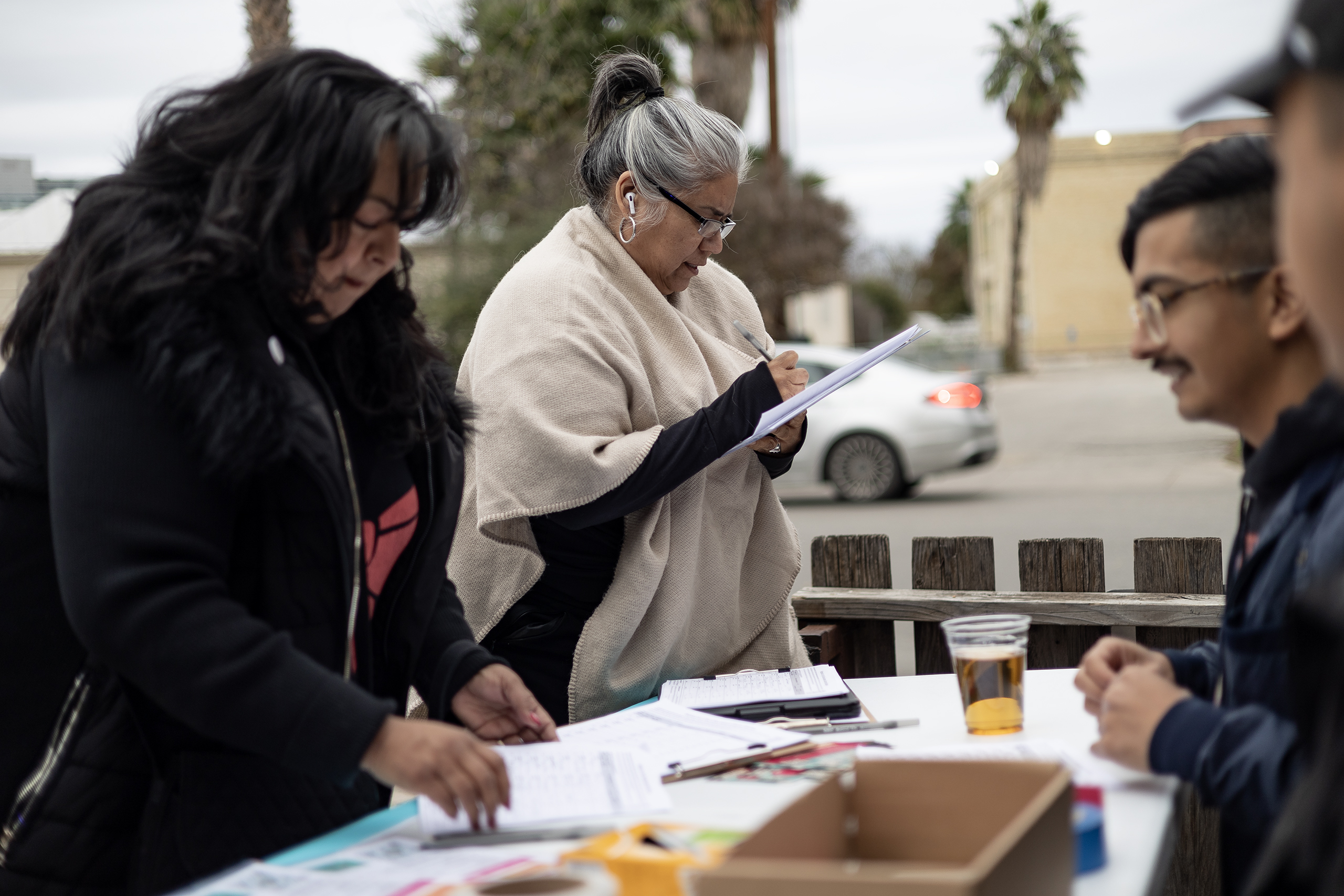 Reform group gathers signatures for San Antonio charter changes