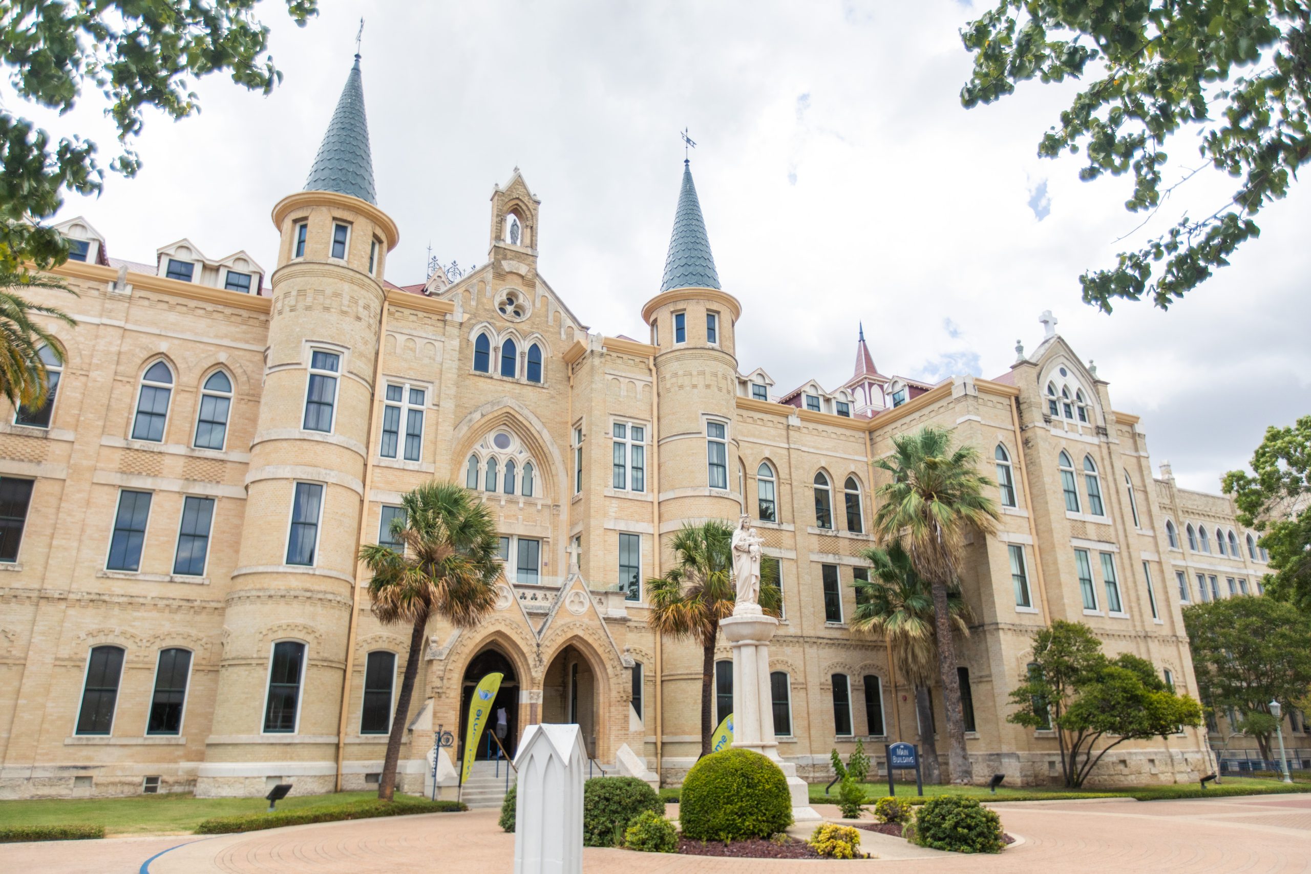 No-cost grasp’s program begins this fall at OLLU