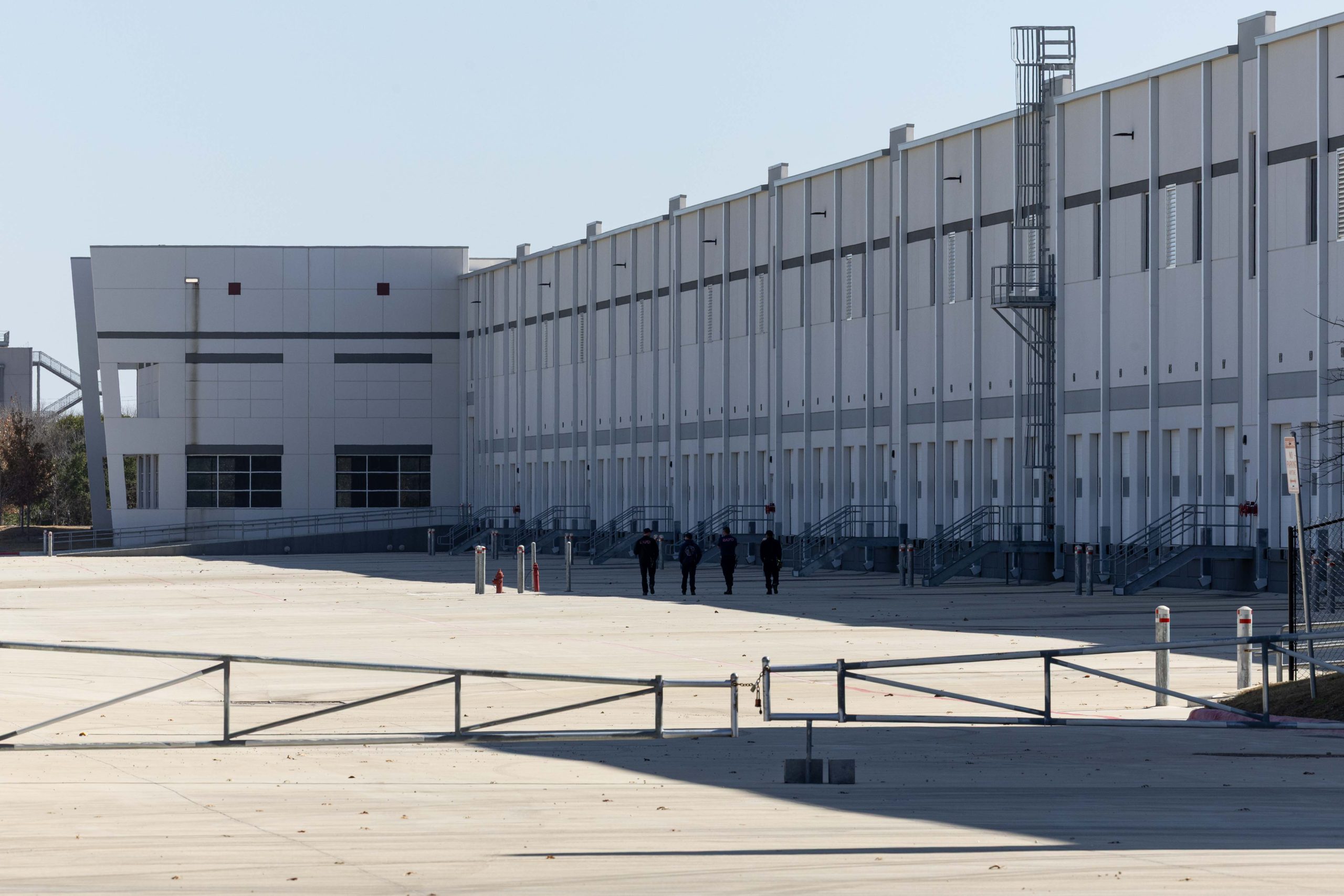 ICE confirms buy of facility for detention heart in San Antonio