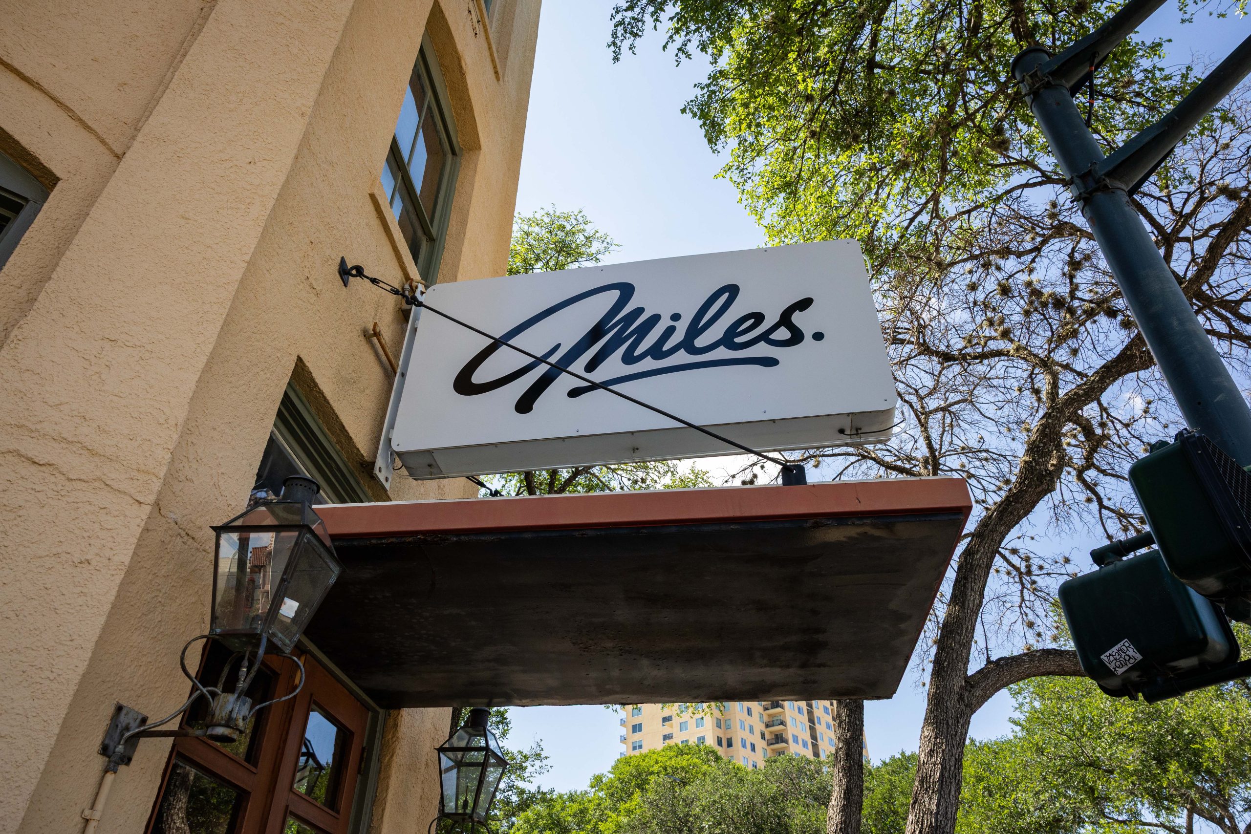 New cocktail bar and bistro to open on East Commerce Avenue