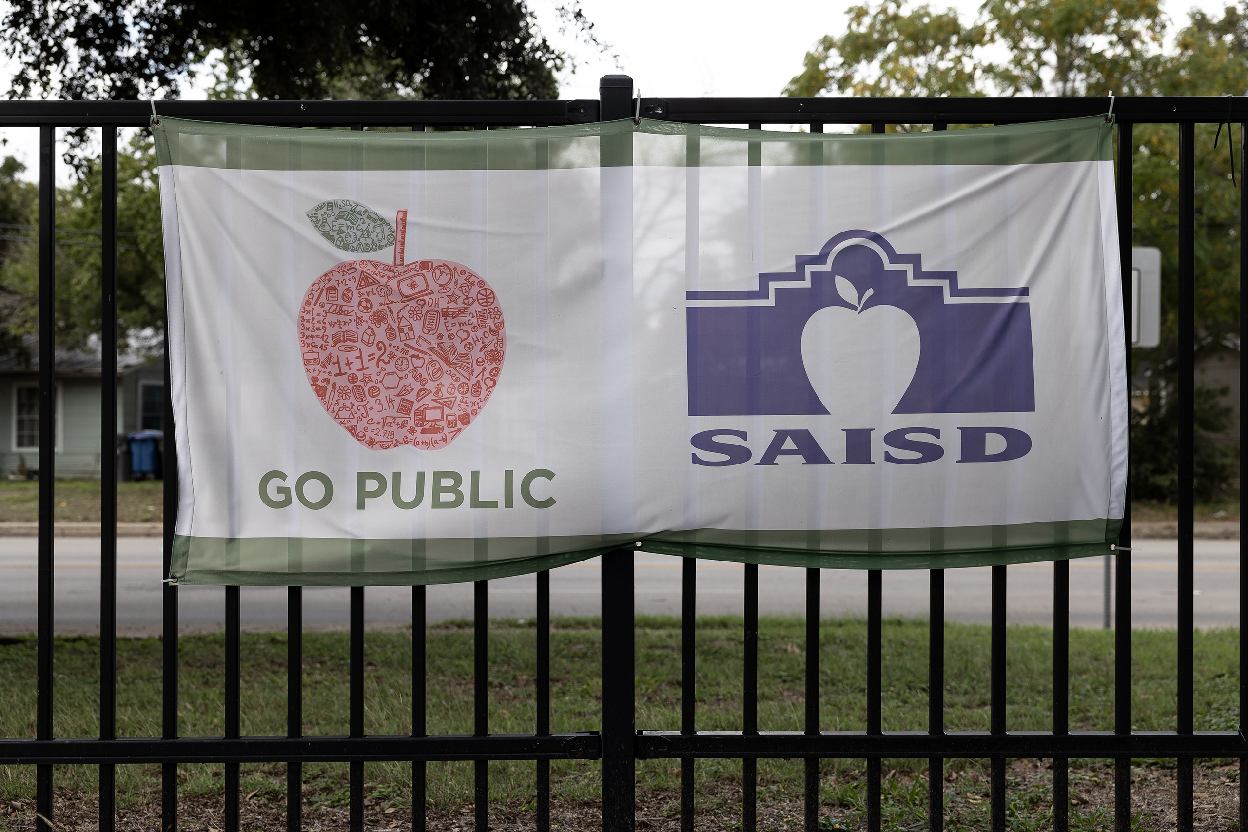 SAISD board picks lone finalist from Houston as superintendent