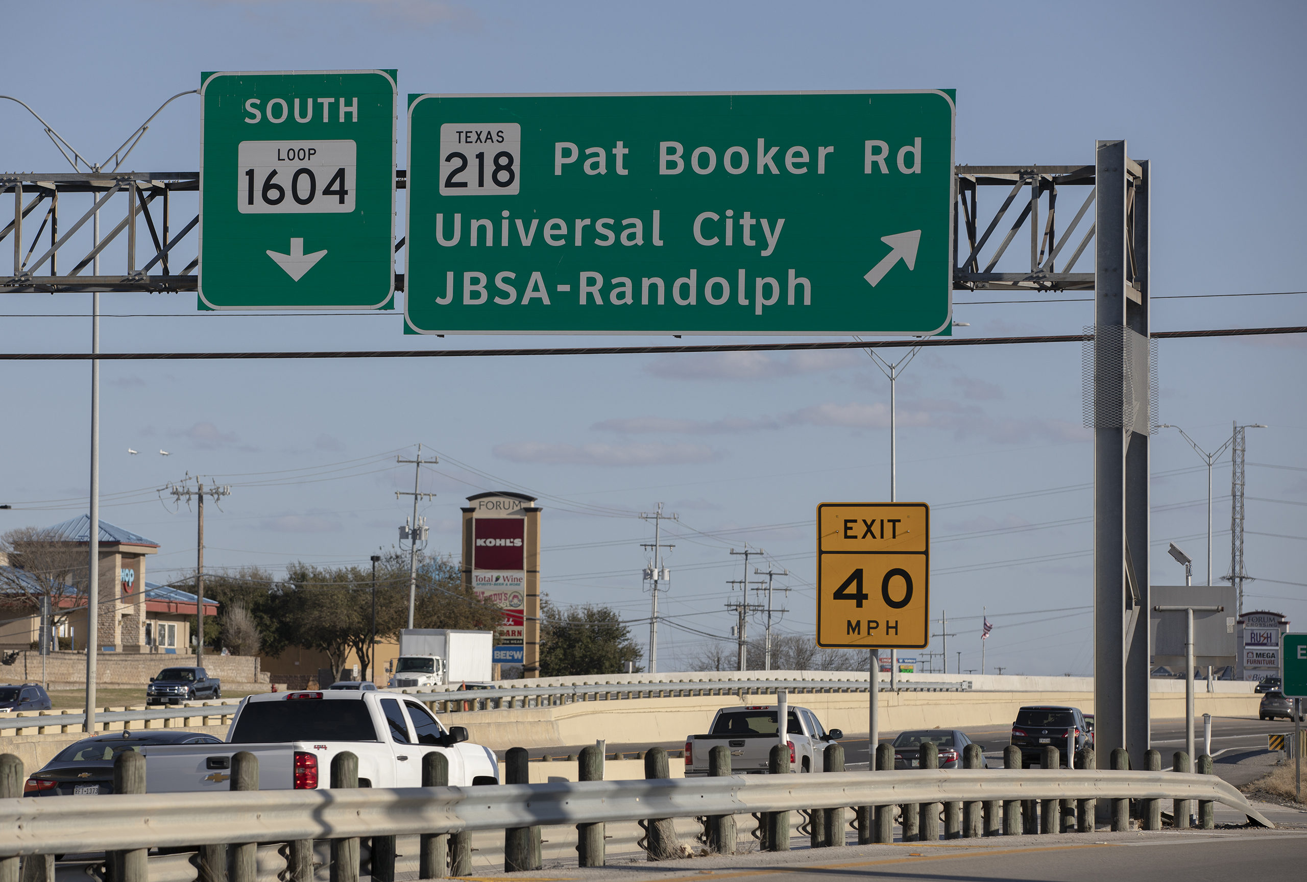 Decelerate. TxDOT ramps up rushing enforcement throughout Texas. Decelerate. TxDOT ramps up rushing enforcement throughout Texas.