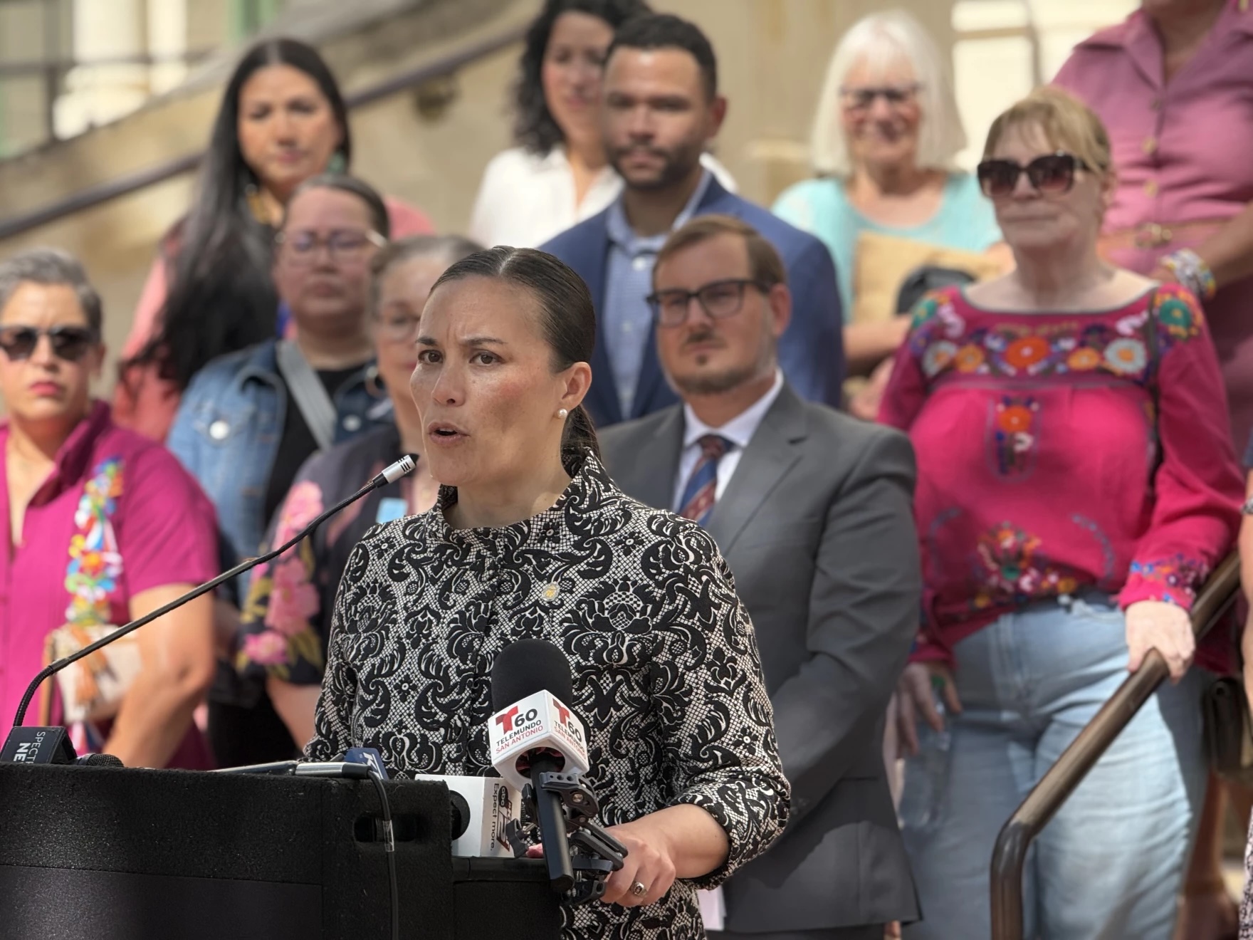 Mayor's commission on voting issues recommendations