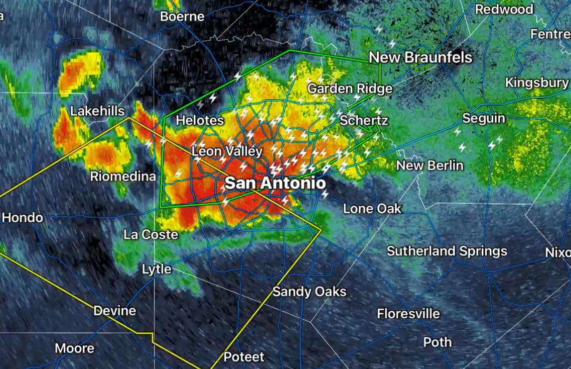 How a 'popcorn' storm turned into 77 mph winds with little warning